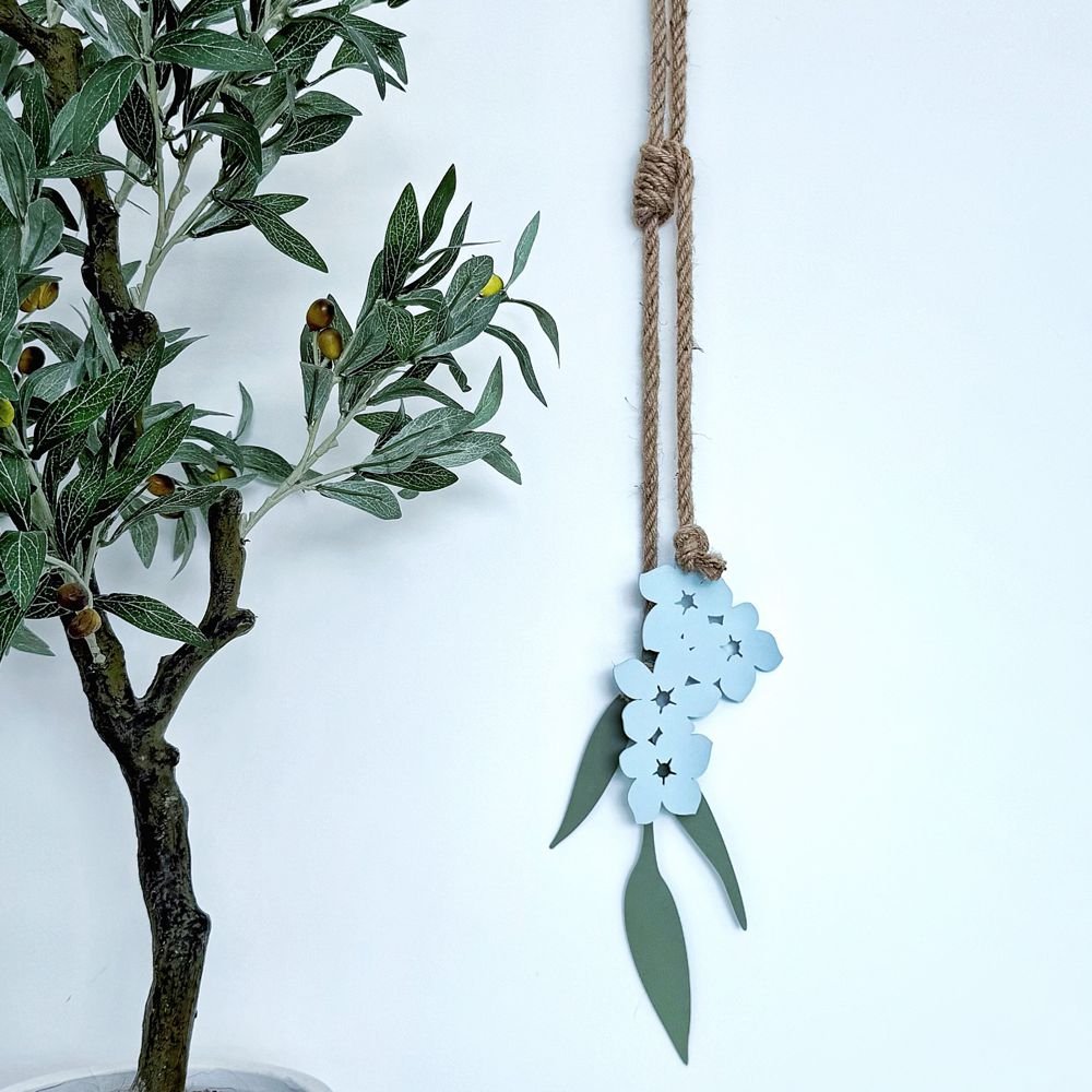 NZ flowers Mother's Day delivery.  Chatham Island Forget Me Not by LisaSarah Steel Designs. 