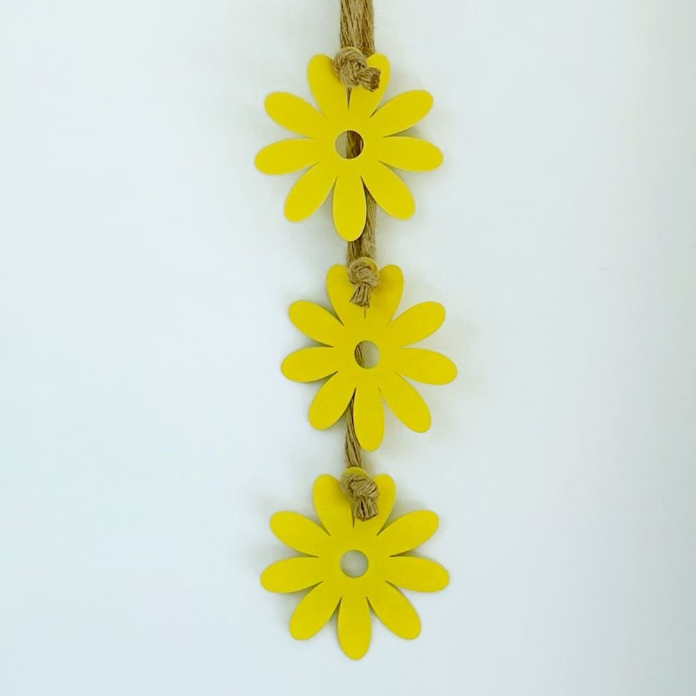 Bright yellow daisy chain wall art – perfect NZ gift for home or garden