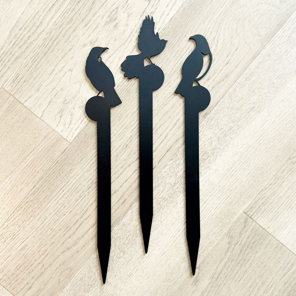 Garden bird stakes in lush NZ garden – handcrafted outdoor art by LisaSarah, linking to garden wall art, ornaments, sculptures and stakes category

